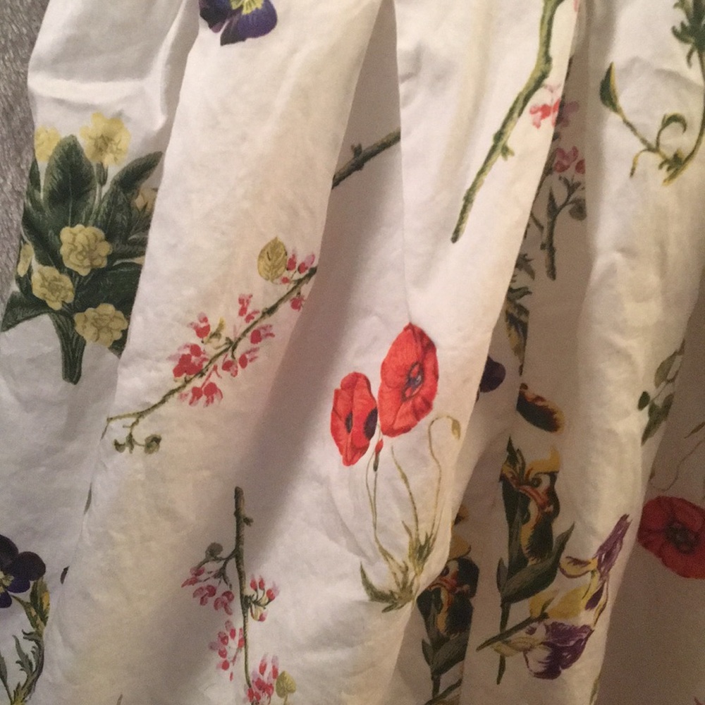 Floral Spring Dress - Picture 4 of 4